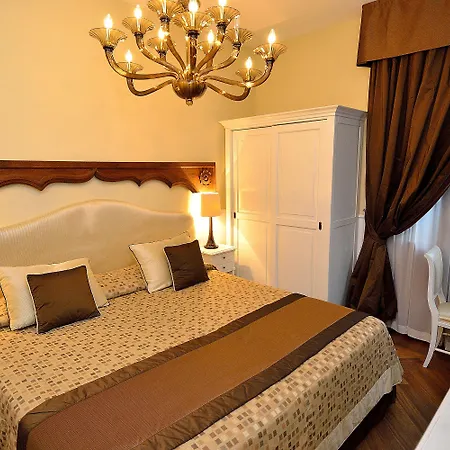 فندق مبيت وإفطار إنيس 4*