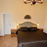 Ines Bed & Breakfast