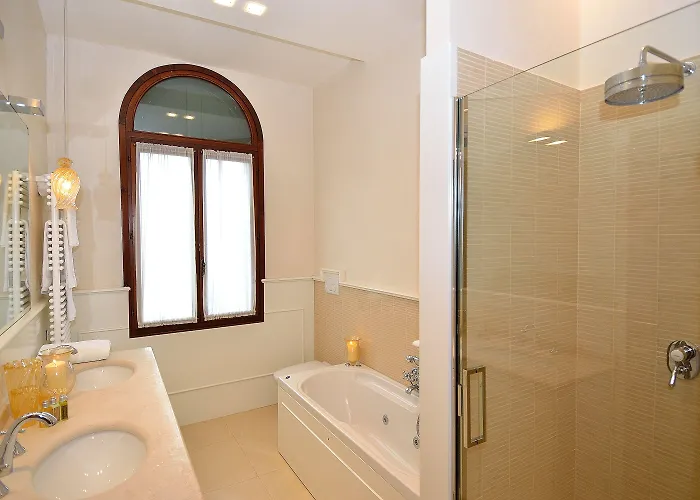 Alojamento de Acomodação e Pequeno-almoço Ines 4*