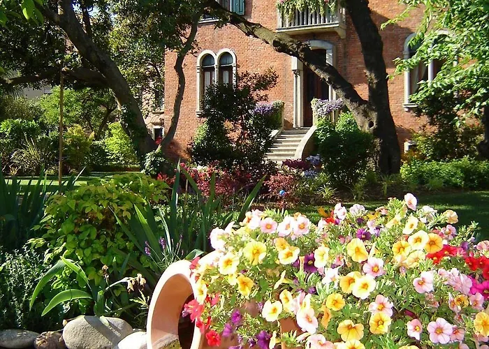 Ines Lido di Venezia